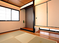 Japanese-style ROOM[和室]